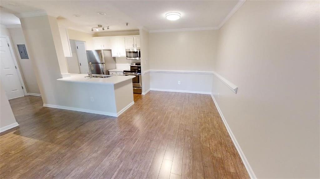 300 Johnson Ferry Road, Unit B202 Sandy Springs, GA 30328 - Photo 3 of 25 Gallery Image 3