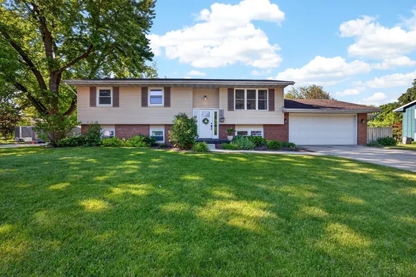 $290,000 | 1701 Judine Lane, Normal, IL 61761