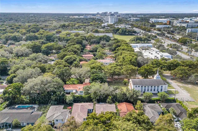 $1,575,000 | 5516 Sardinia Street, Coral Gables, FL 33146