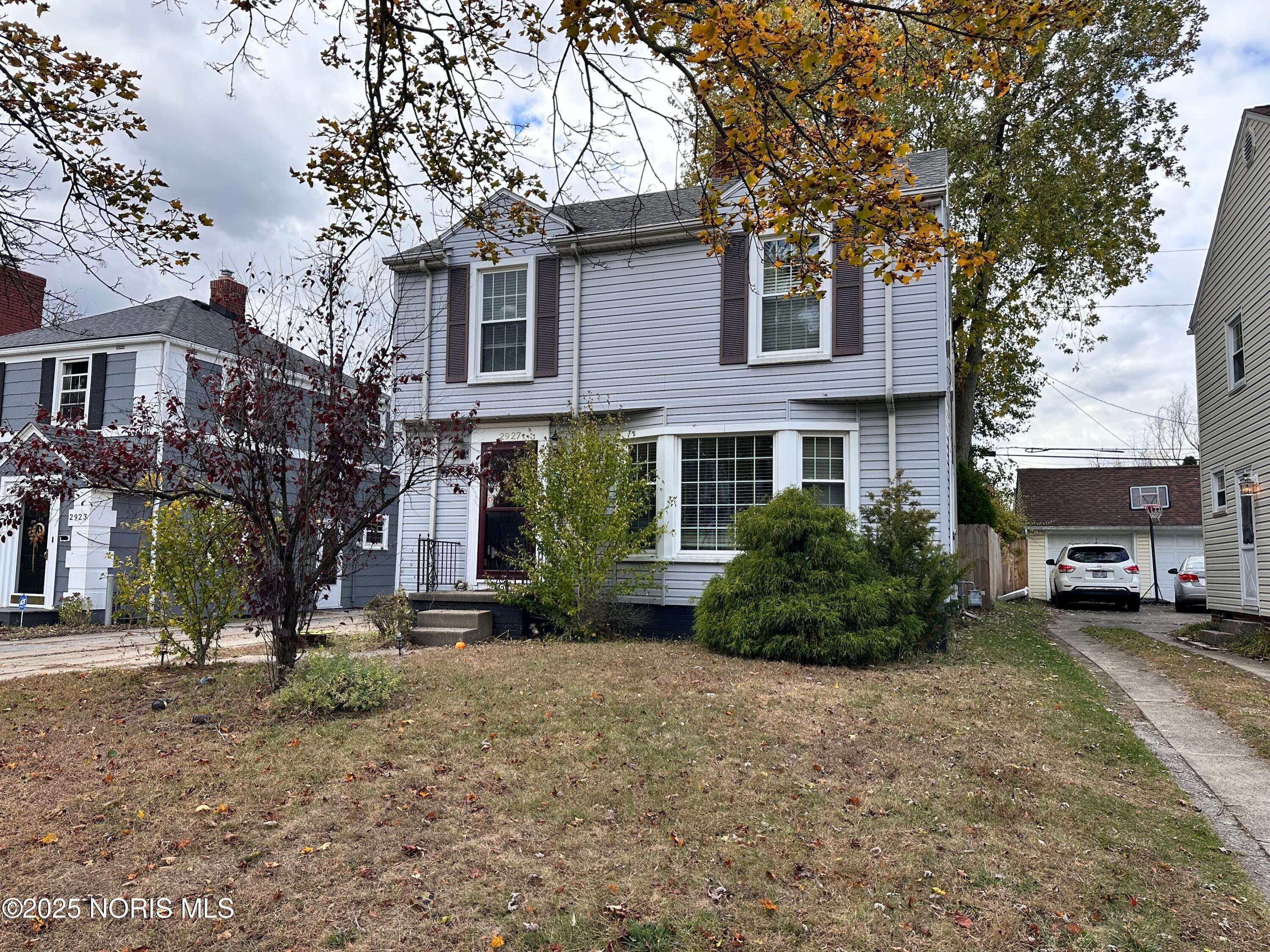 2927 Sherbrooke Road Toledo, OH 43606 - Photo 1 of 22 IMG_5061