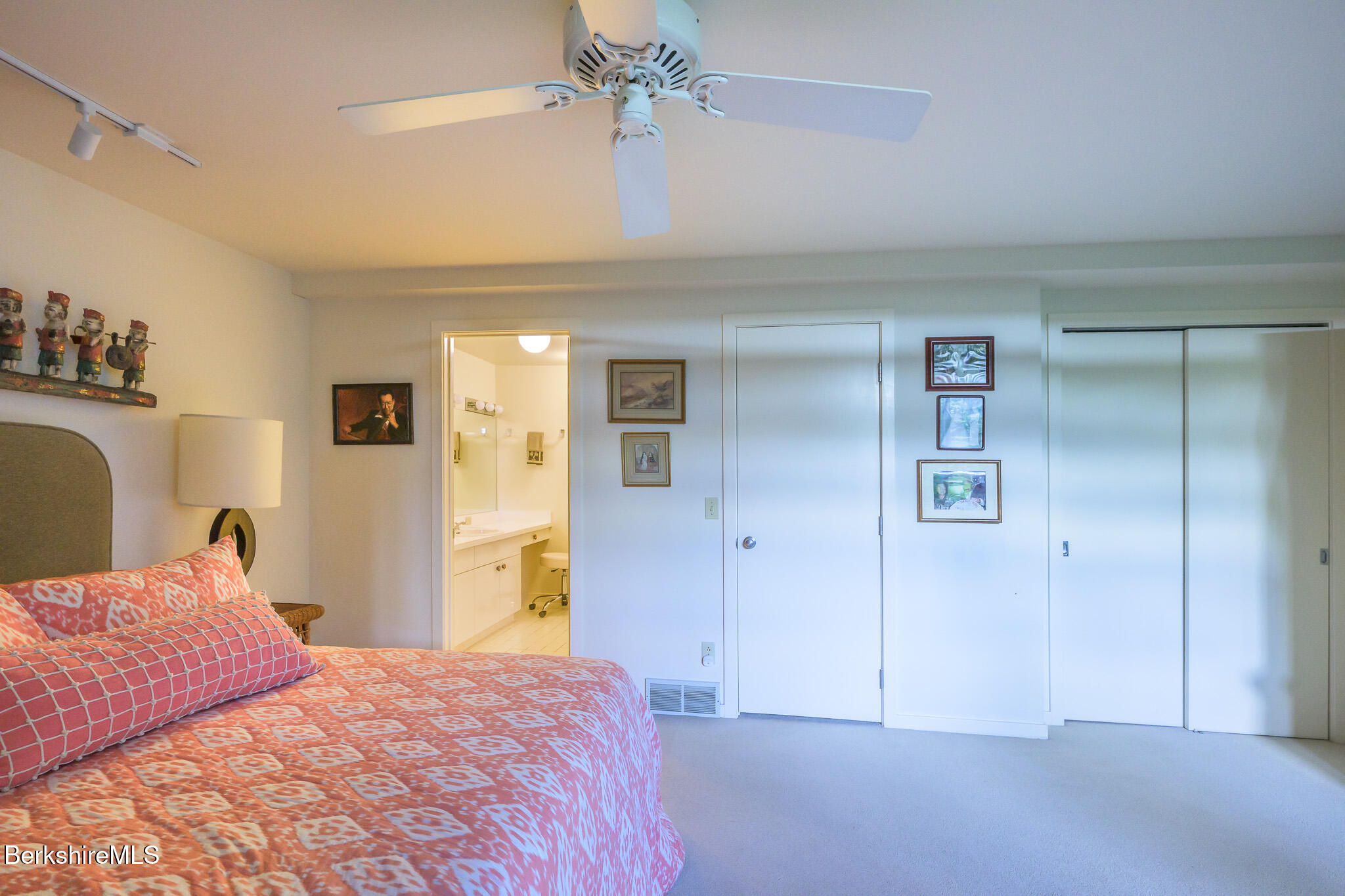 19 Hawthorne Road, Unit 1C Stockbridge, MA 01240 - Photo 22 of 44 19