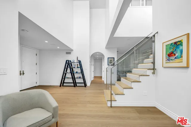 a view of entryway and hall