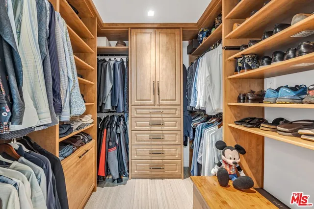 a view of a basketball court