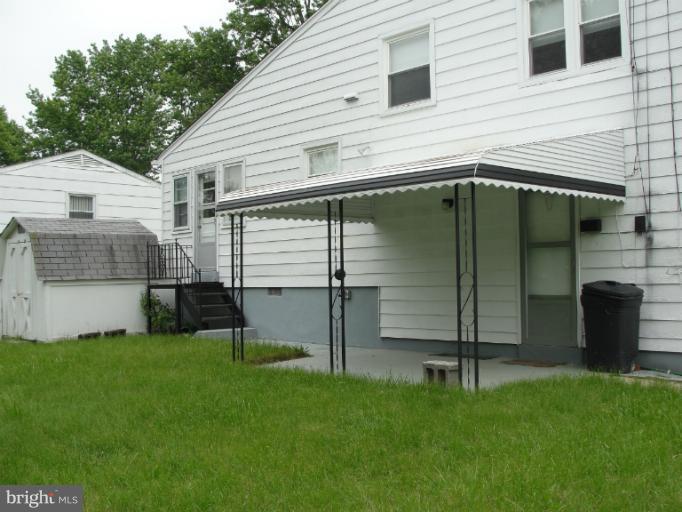 3327 Northmont Road Baltimore, MD 21244 - Photo 3 of 19 Exterior (Rear)