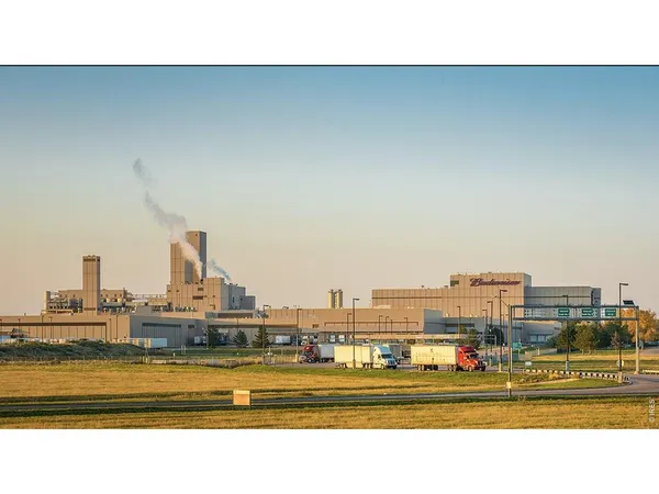 a picture of a city view