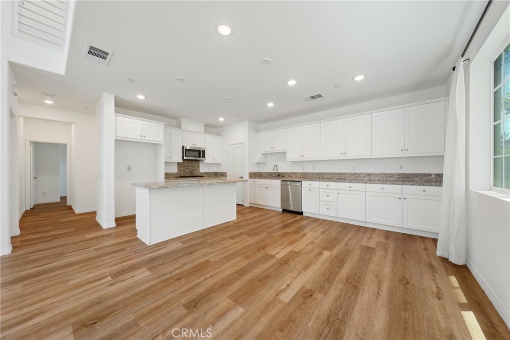 8757 Roving Place Chino, CA 91708 - Photo 9 of 46
