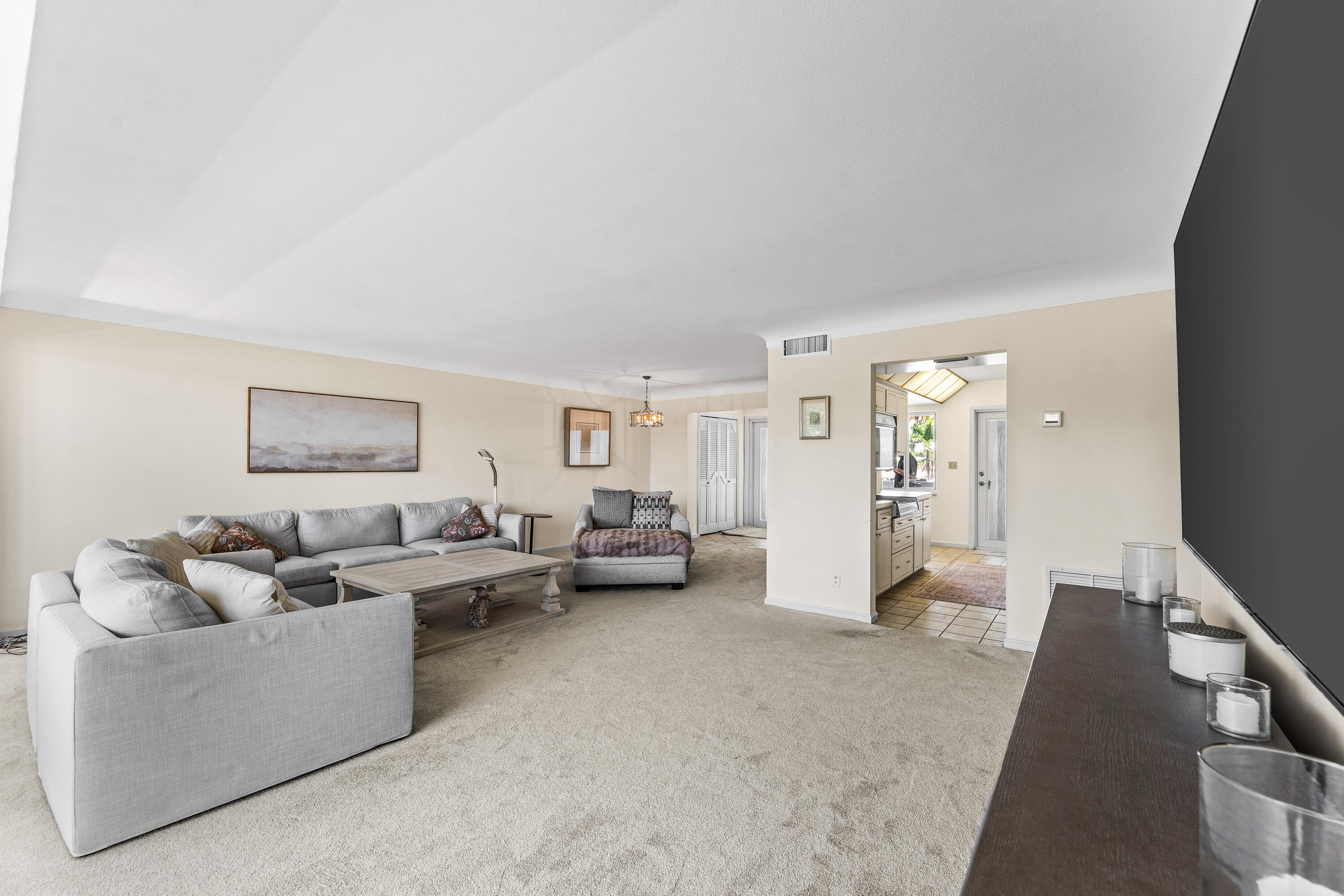 300 East Royal Palm Road, Unit 340 Boca Raton, FL 33432 - Photo 14 of 26 015-300EastRoyalPalmRoad-BocaRaton-FL-33