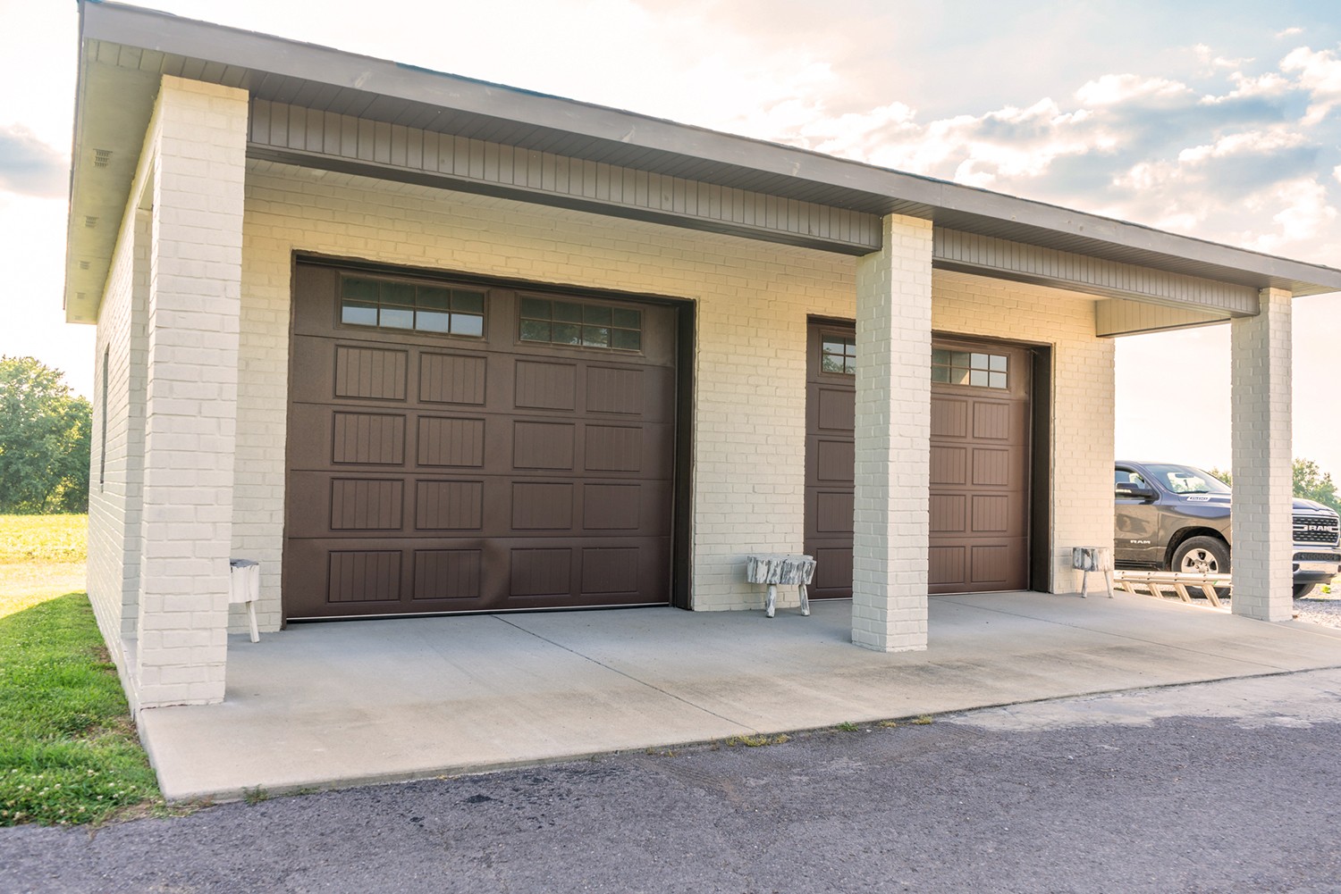 7151 New Chapel Road Springfield, TN 37172 - Photo 45 of 45 Two Car Garage completely insulated with Outlets