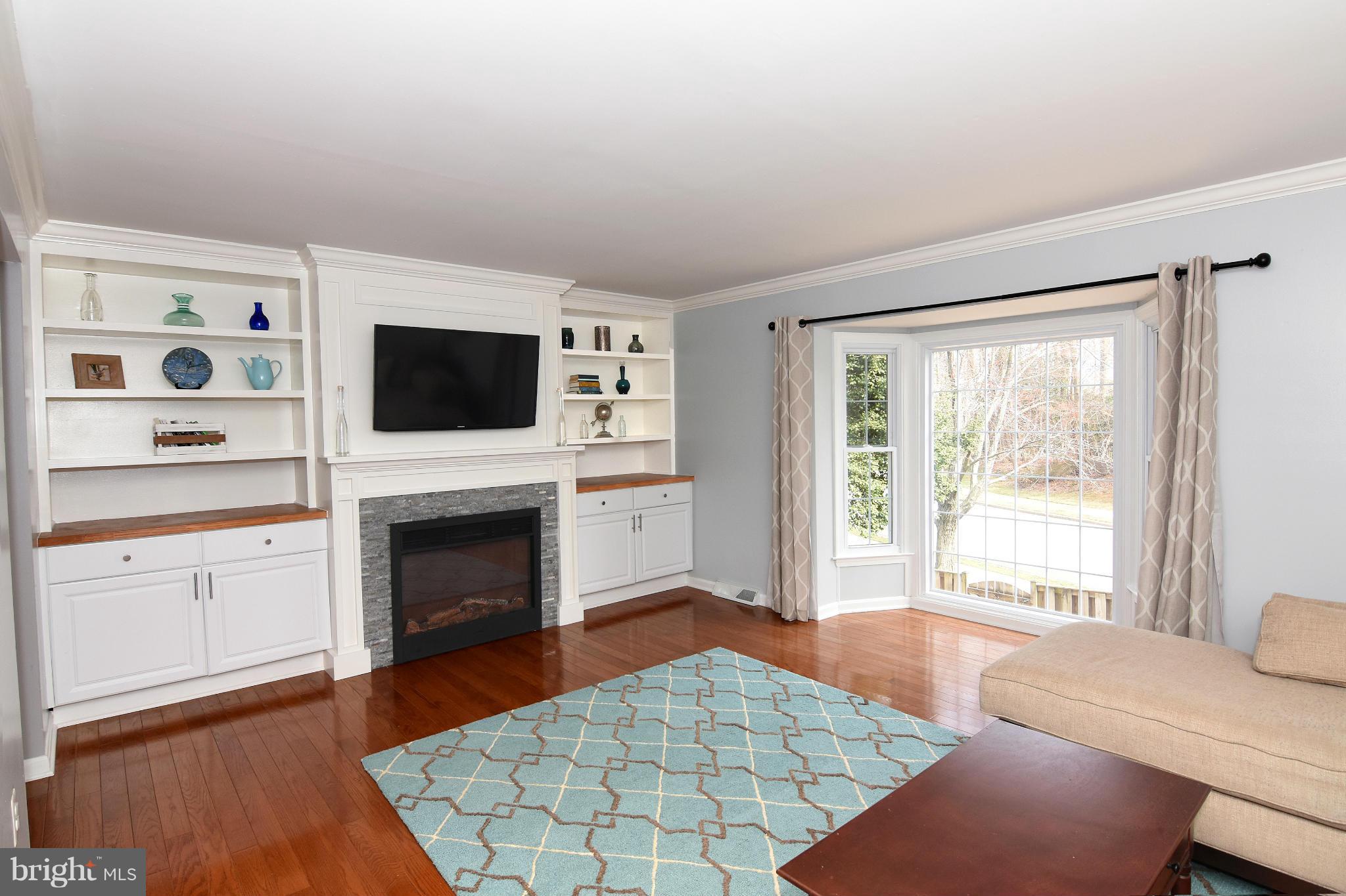 497 Colonial Ridge Lane Arnold, MD 21012 - Photo 5 of 30 Living Room has Built Ins