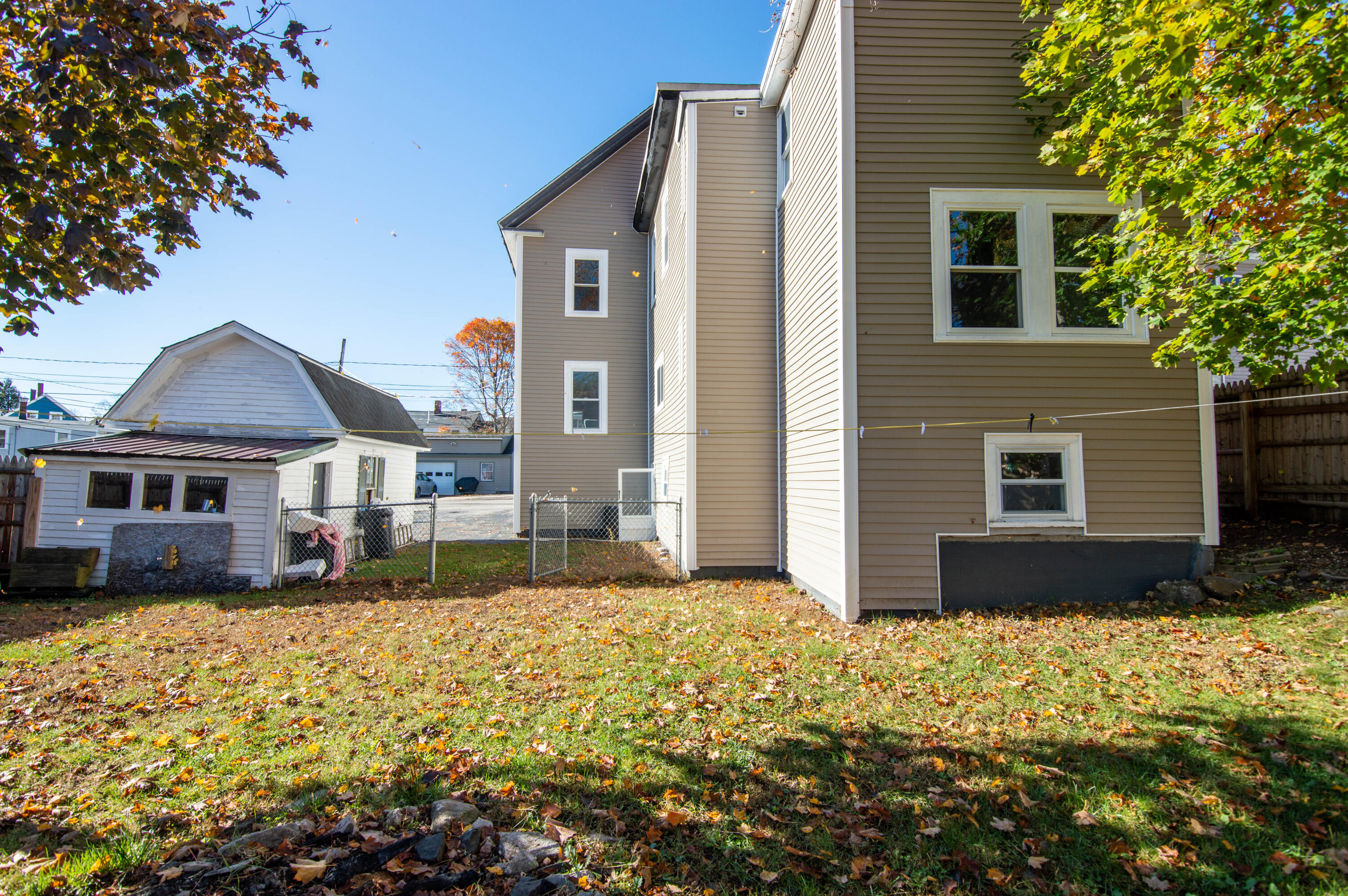5 Goodwin Street Sanford, ME 04083 - Photo 4 of 42 13