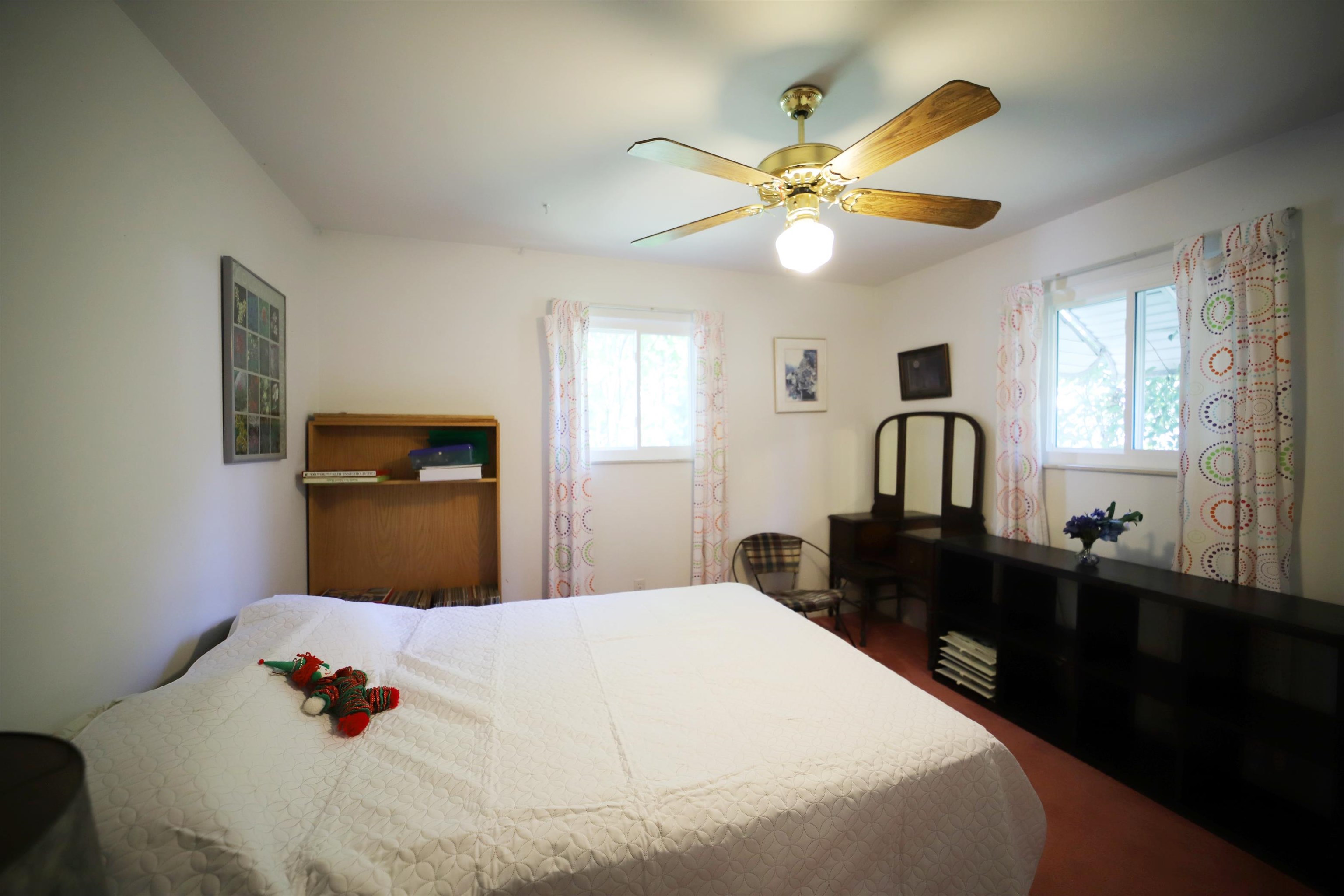 5454 Deland Road Flushing, MI 48433 - Photo 12 of 26 50089328-11.JPG