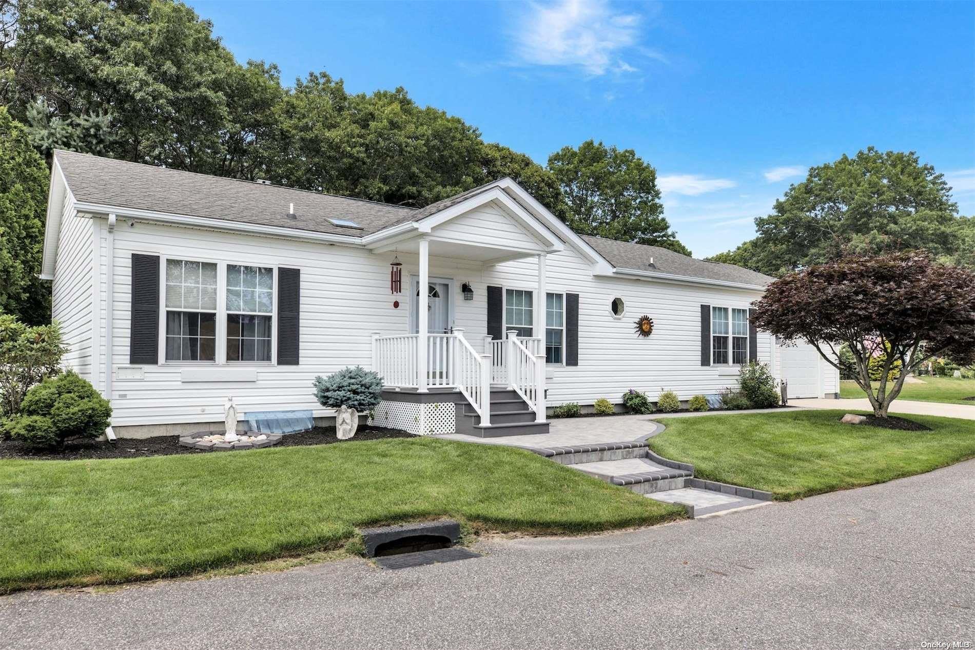 1407-117 Middle Road Calverton, NY 11933 - Photo 1 of 1 Gallery Image 1
