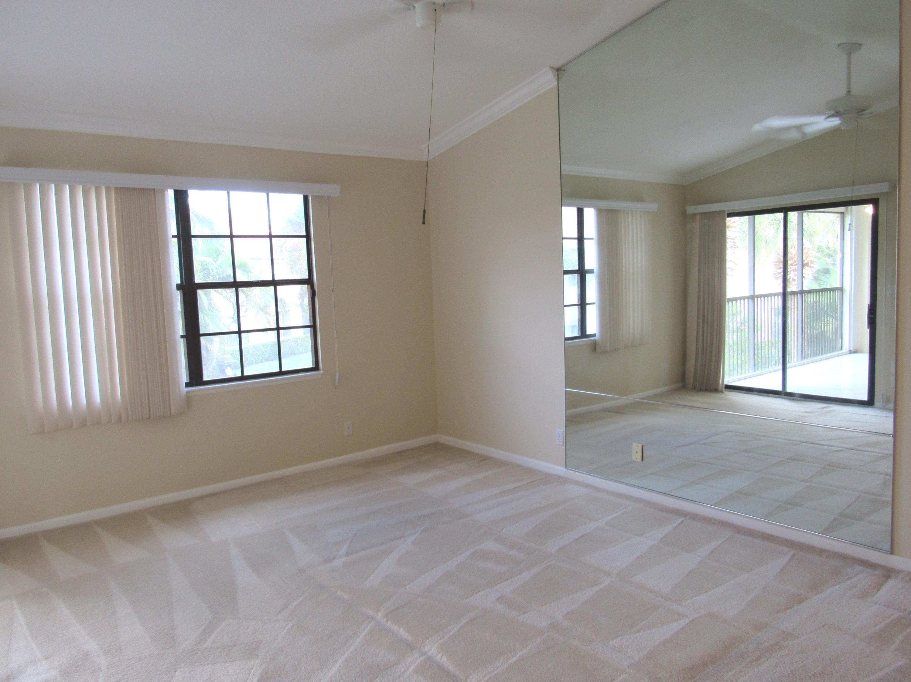 6752 Montego Bay Boulevard, Unit B Boca Raton, FL 33433 - Photo 15 of 36 Living Room