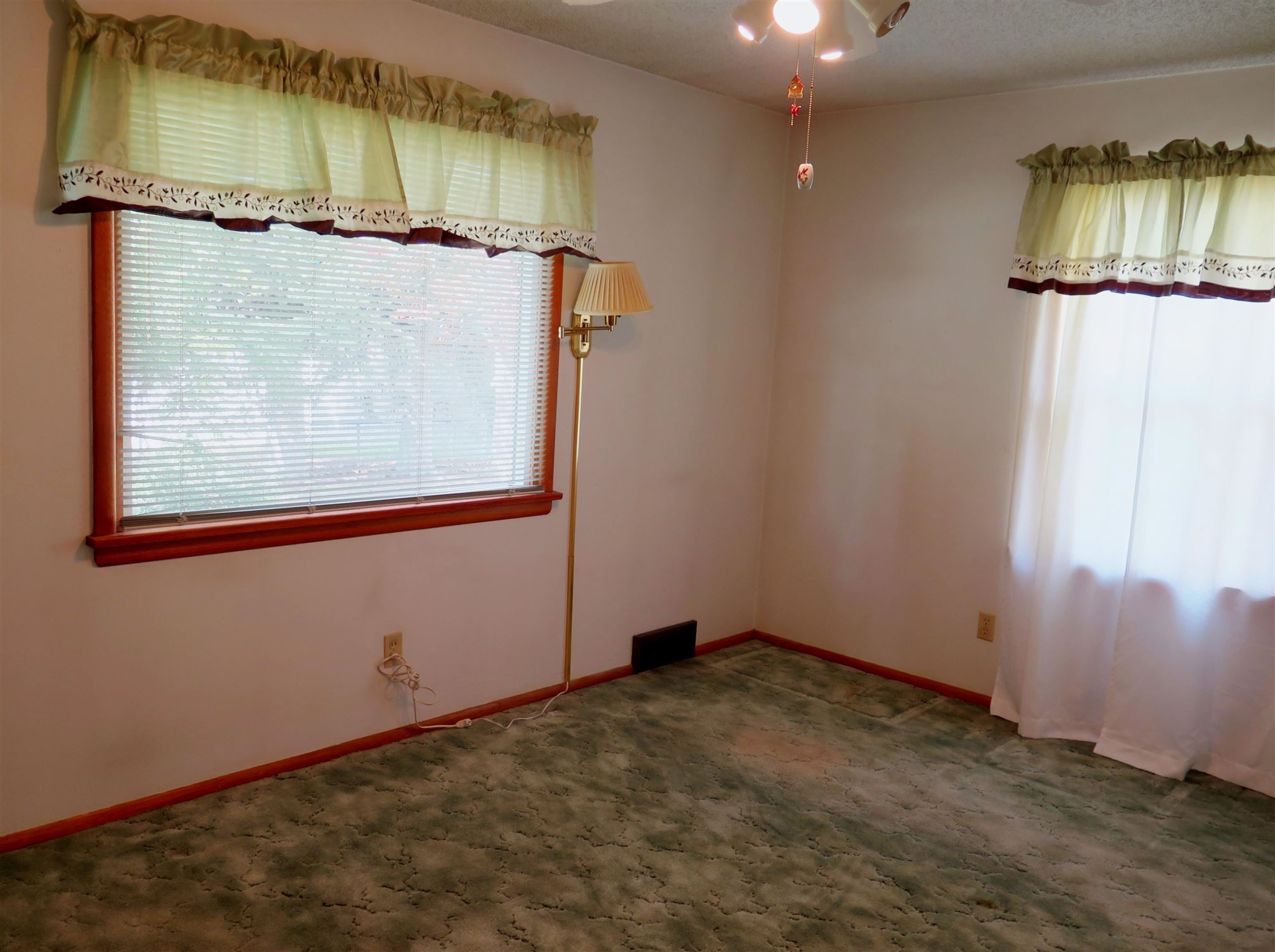1408 North Elton Road Spokane Valley, WA 99212 - Photo 8 of 19