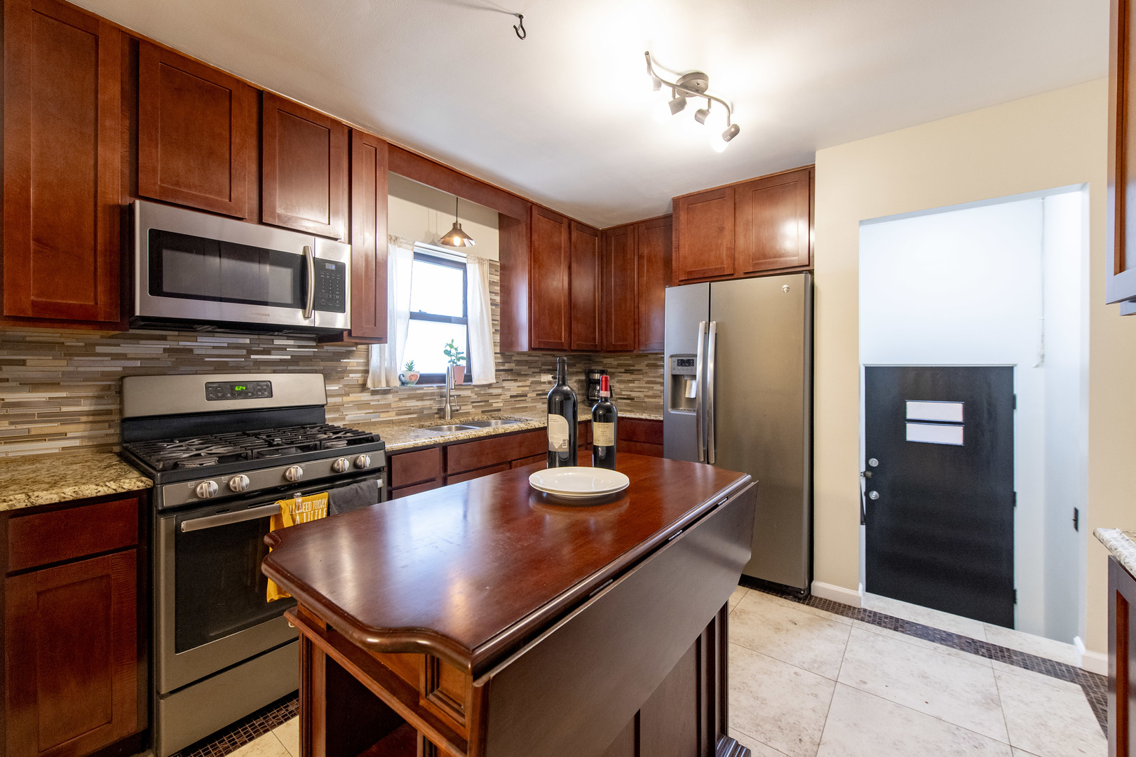 2500 Westover Avenue North Riverside, IL 60546 - Photo 7 of 20