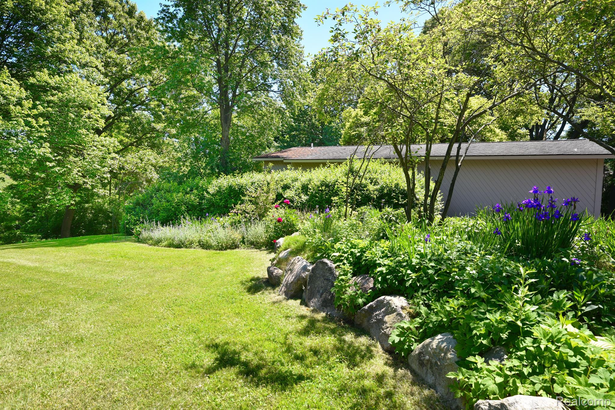 770 Foxhall Road Bloomfield Hills, MI 48304 - Photo 33 of 36 Gallery Image 33