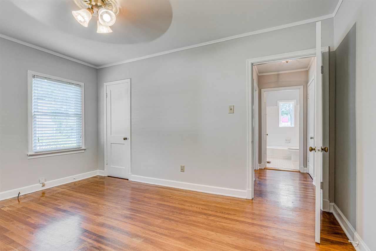2492 Arthur Road Germantown, TN 38138 - Photo 12 of 23 Gallery Image 12
