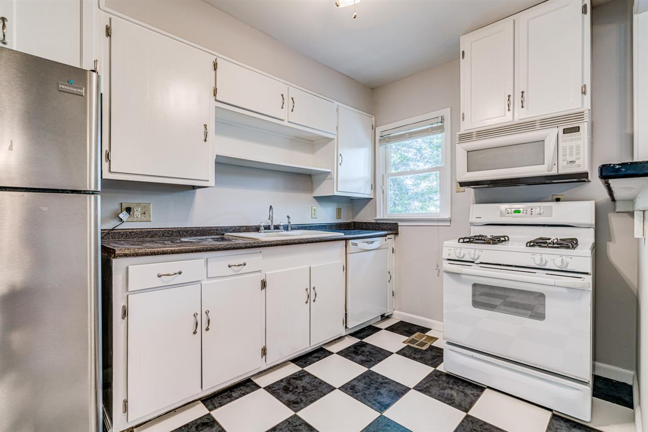 2492 Arthur Road Germantown, TN 38138 - Photo 7 of 23 Gallery Image 7
