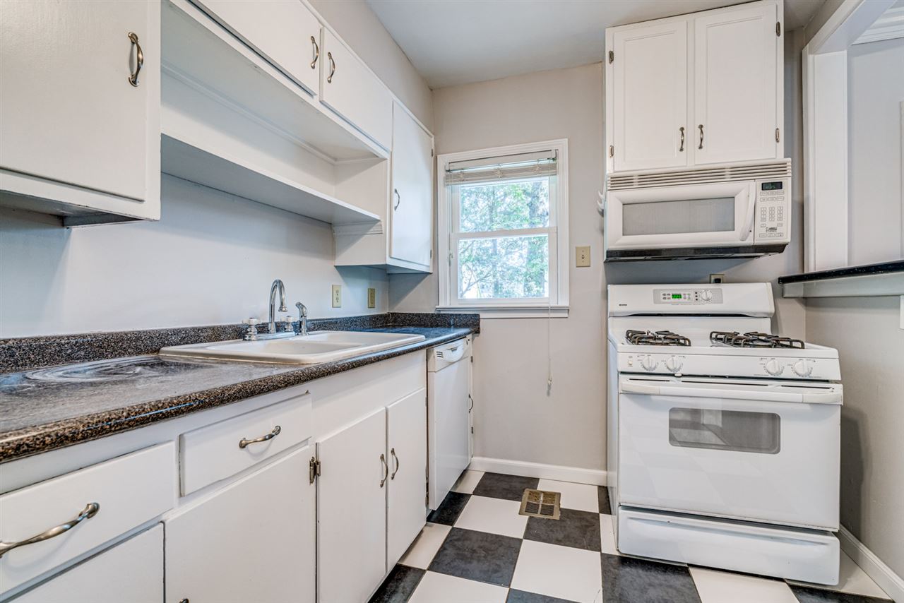 2492 Arthur Road Germantown, TN 38138 - Photo 8 of 23 Gallery Image 8