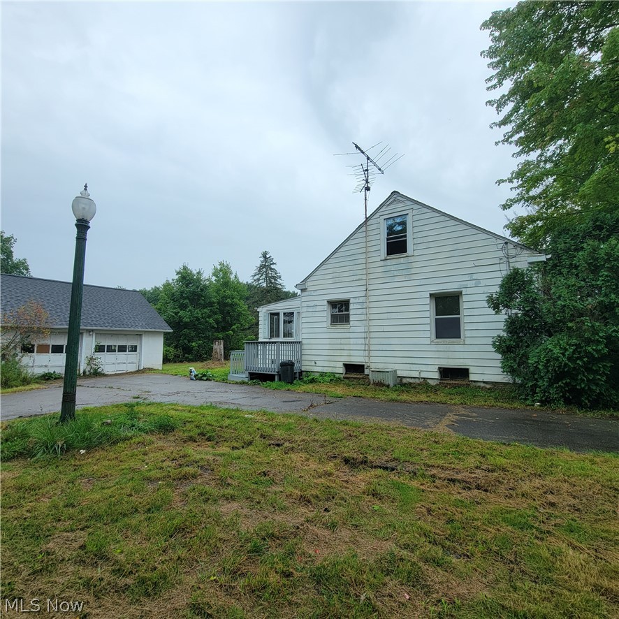 11765 Claridon Troy Road Chardon, OH 44024 - Photo 4 of 30 Gallery Image 4