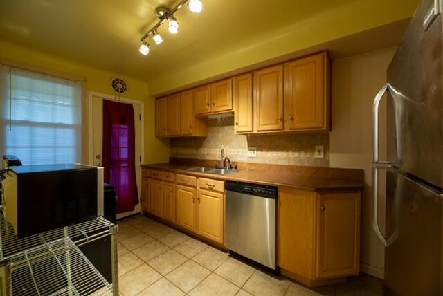 20426 Stratford Road Detroit, MI 48221 - Photo 10 of 22 3B5A4017