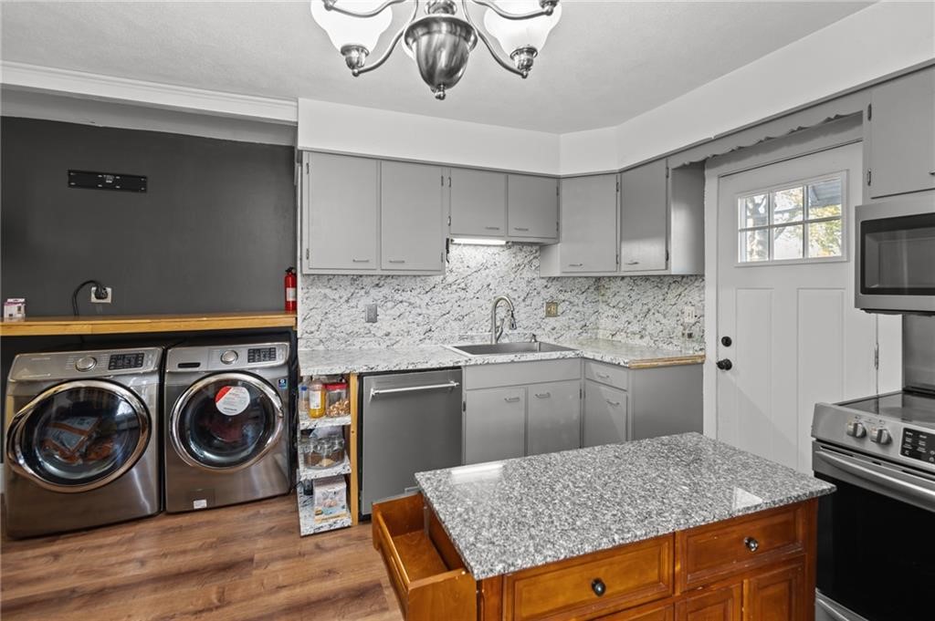 26 Conrad Street Woonsocket, RI 02895 - Photo 5 of 47