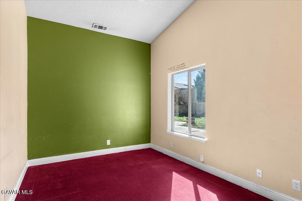 114 Chaparrel Street Tehachapi, CA 93561 - Photo 13 of 31 R12