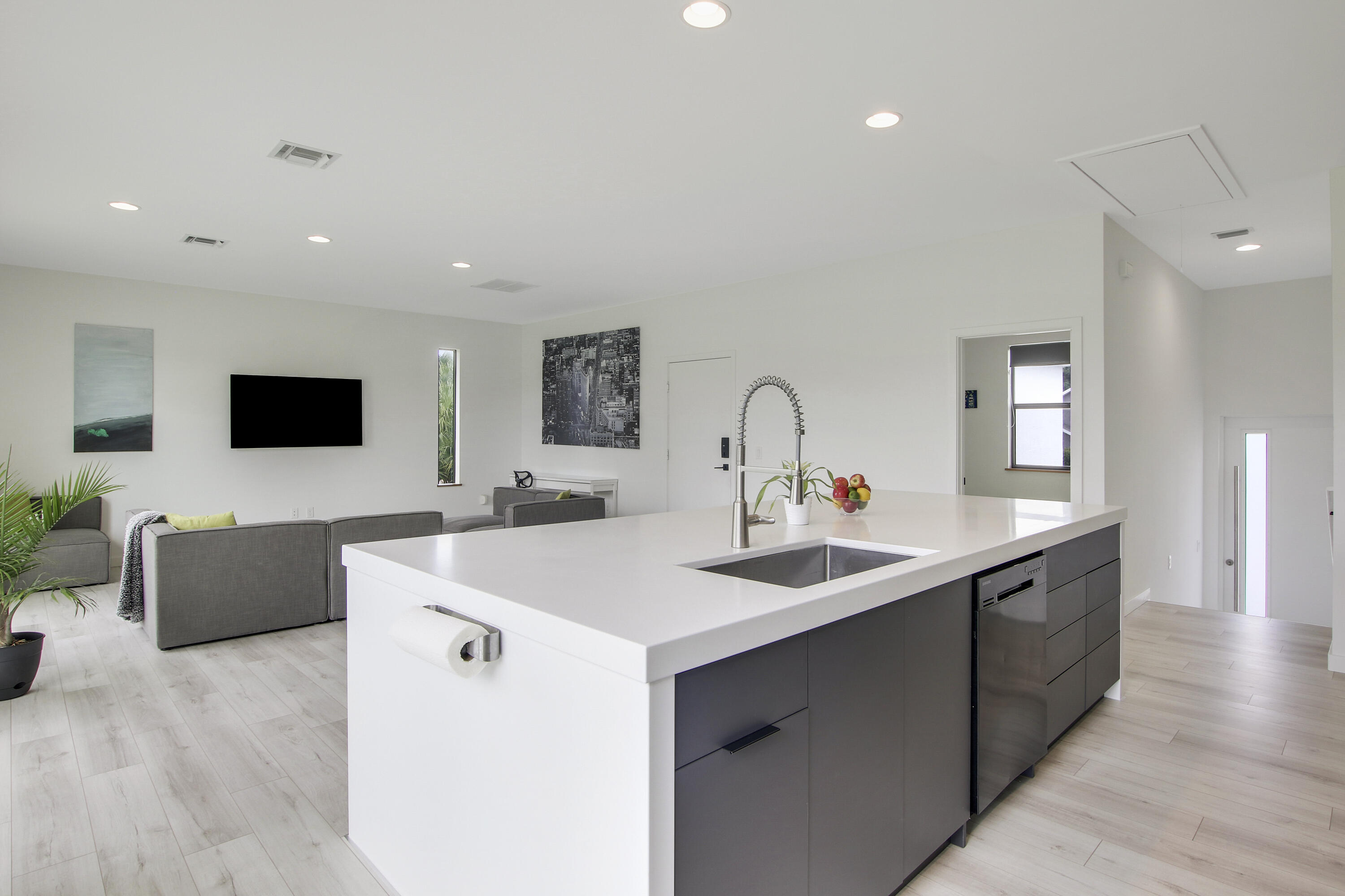 518 Southwest Aster Road Port St. Lucie, FL 34953 - Photo 27 of 54 Kitchen