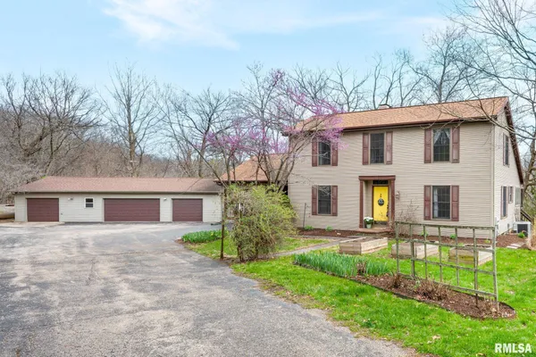 $399,900 | 1670 Coal Bank Road, Metamora, IL 61548