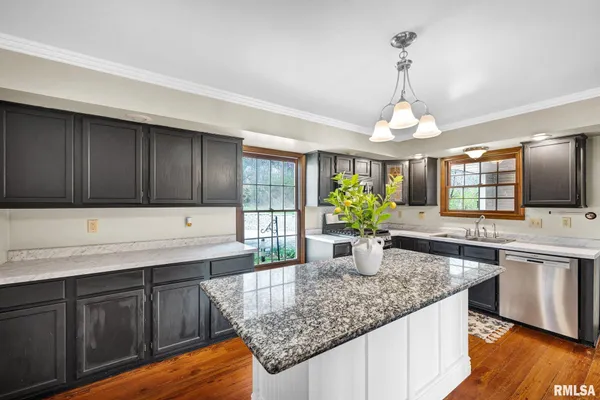 $399,900 | 1670 Coal Bank Road, Metamora, IL 61548