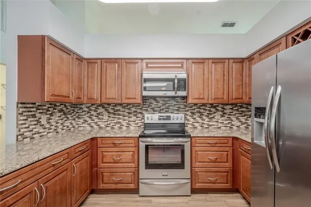 $600,000 | 1838 Eagle Ridge Boulevard, Palm Harbor, FL 34685