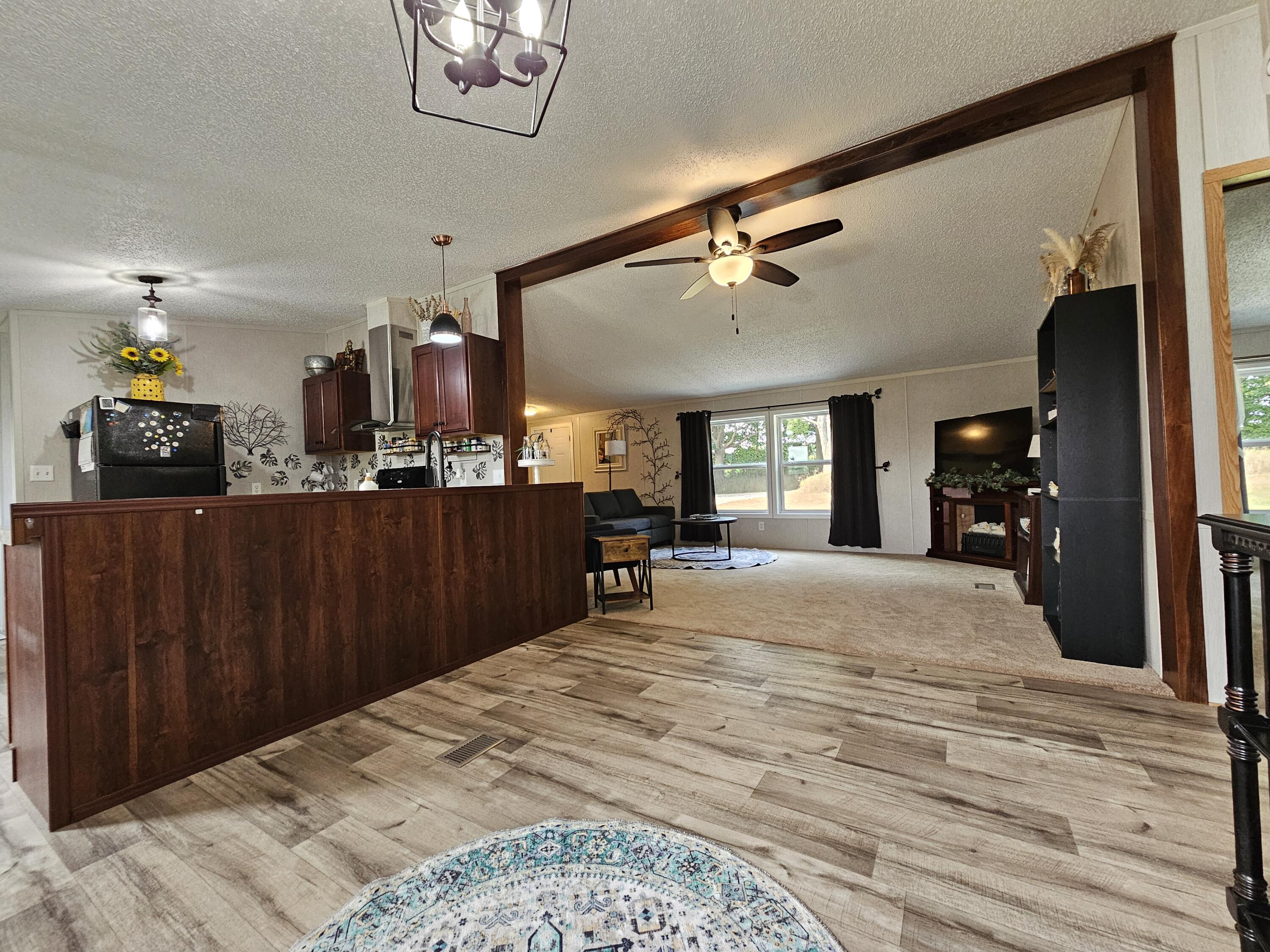10143 West Jordan Road Remus, MI 49340 - Photo 11 of 45 20240911_181251