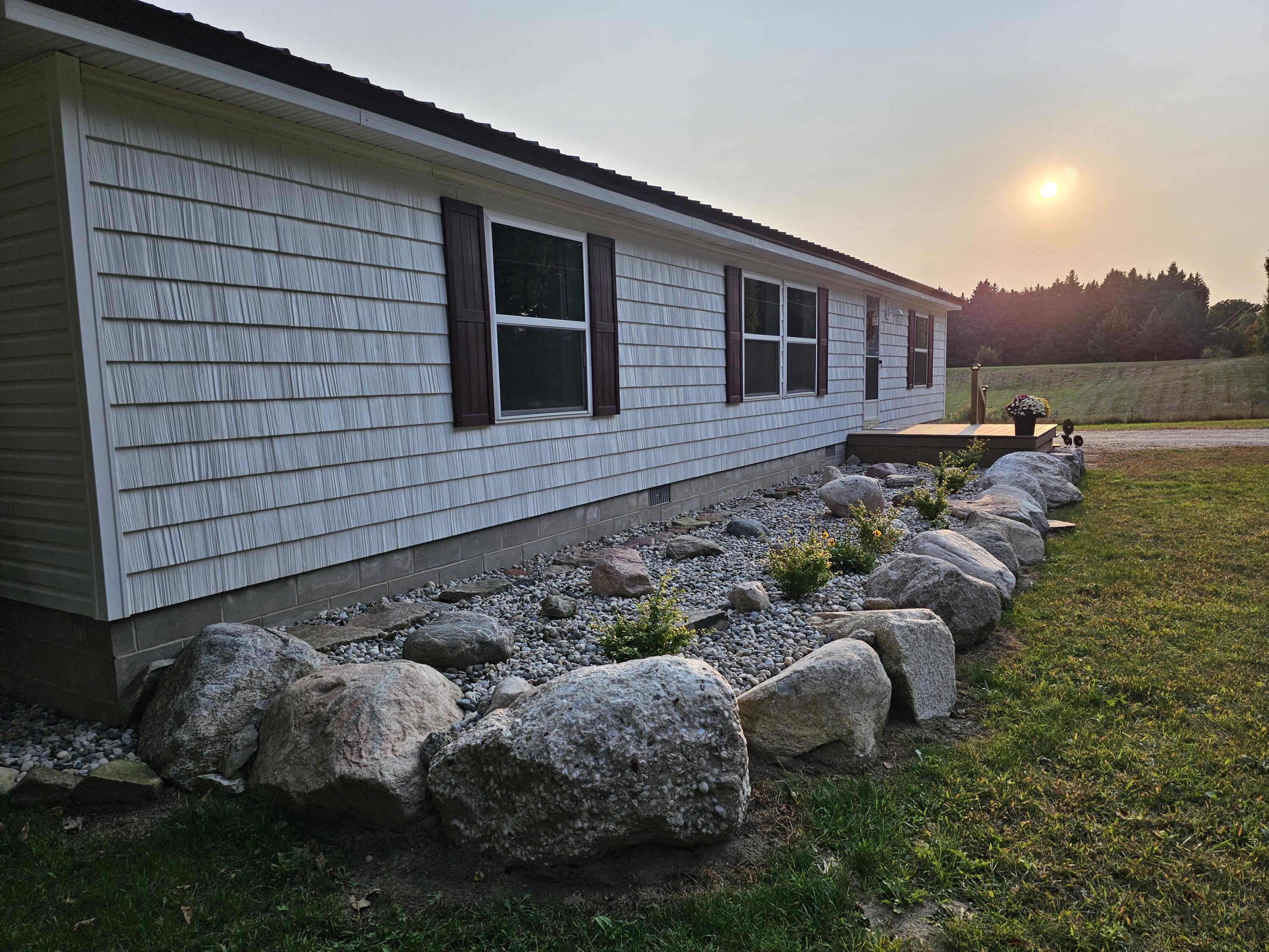 10143 West Jordan Road Remus, MI 49340 - Photo 32 of 45 20240911_185546
