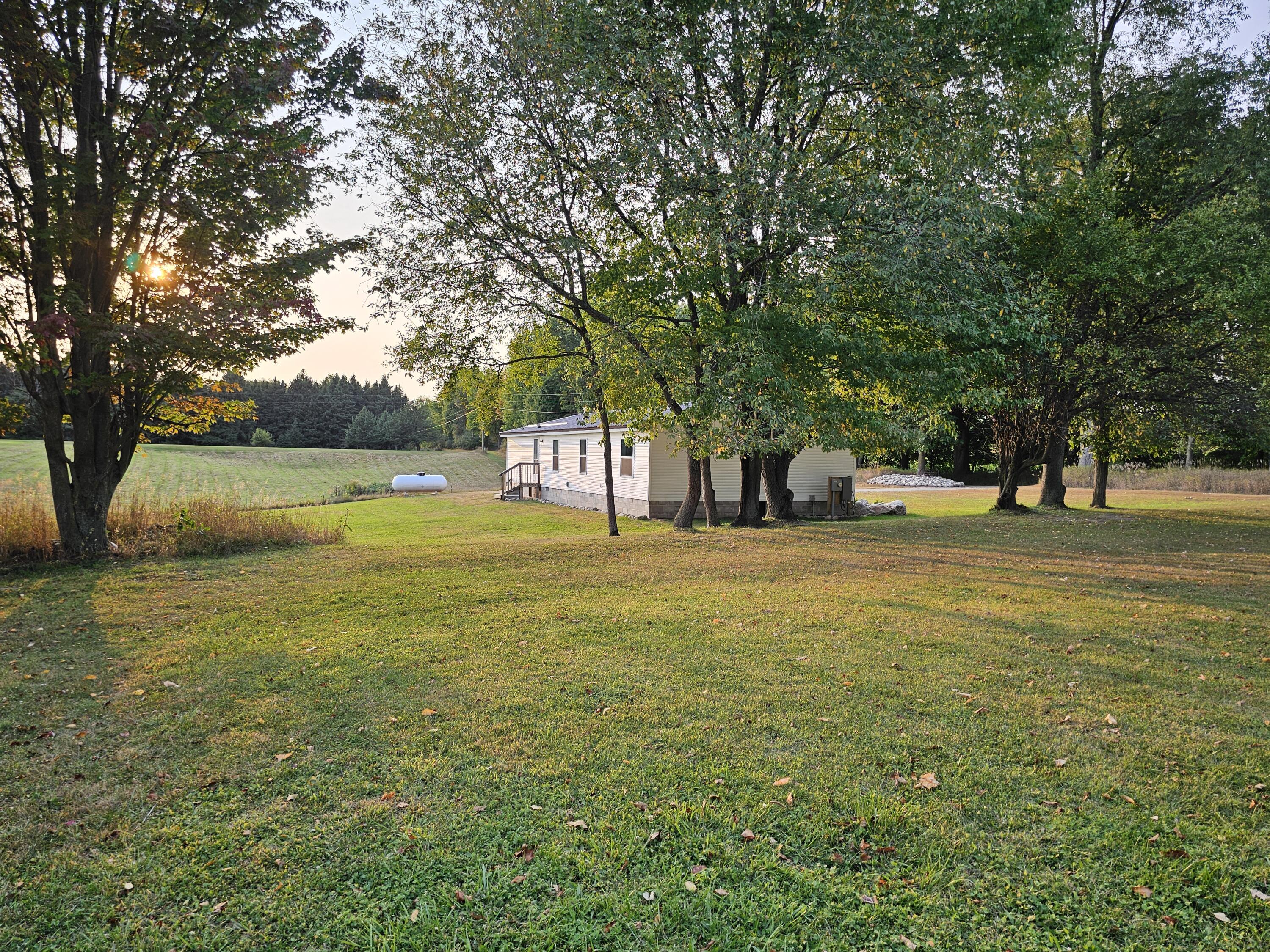 10143 West Jordan Road Remus, MI 49340 - Photo 35 of 45 20240911_185745