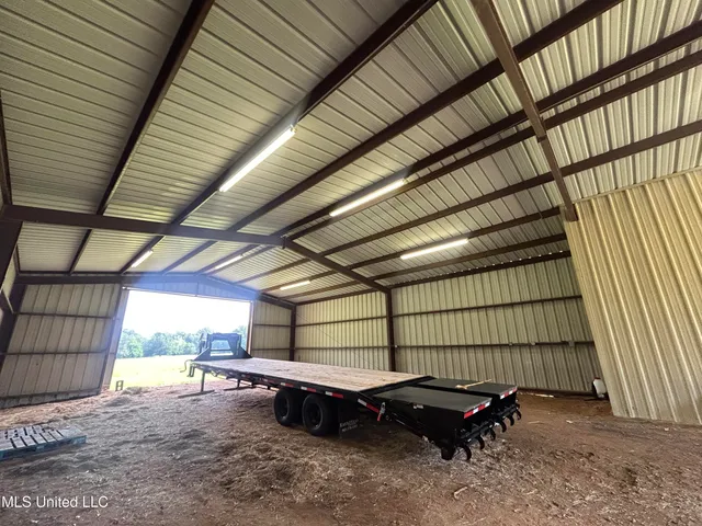 $260,000 | 1 Green Acres Drive, Canton, MS 39046