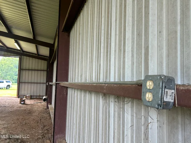 $260,000 | 1 Green Acres Drive, Canton, MS 39046