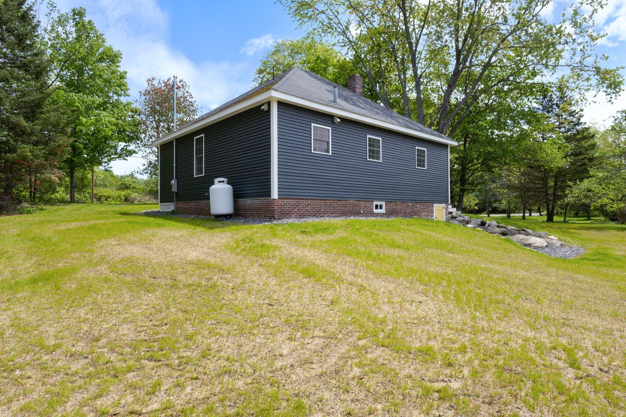 122 Pope Road Windham, ME 04062 - Photo 7 of 14 31