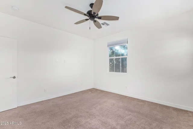 $1,925 | 3218 West Glendale Avenue, Unit 27, Phoenix, AZ 85051