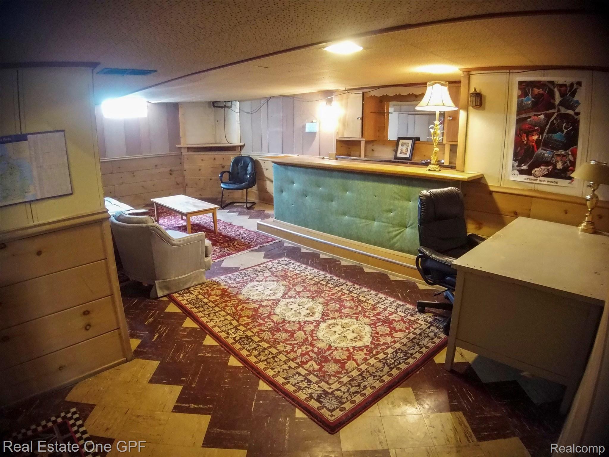 470 Lexington Road Grosse Pointe, MI 48236 - Photo 11 of 19 07 org_photo_6554425_1593445244000 copy.jpg