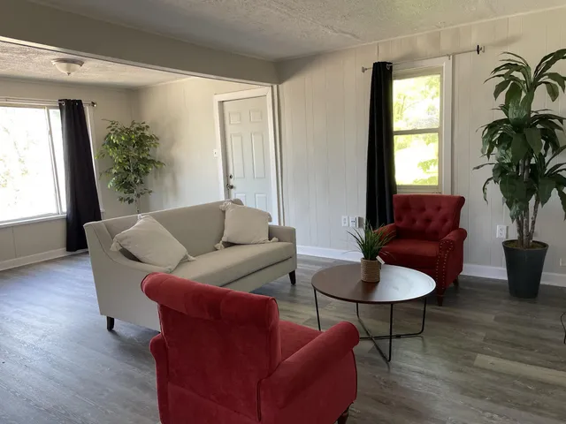 $595,000 | 117 Nippersink Boulevard, Fox Lake, IL 60020