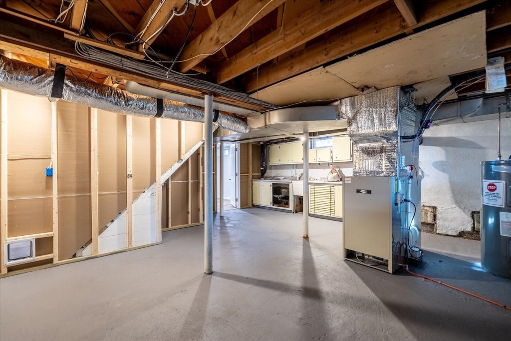 85 Franklin Road Longmeadow, MA 01106 - Photo 29 of 32 a view of a storage room