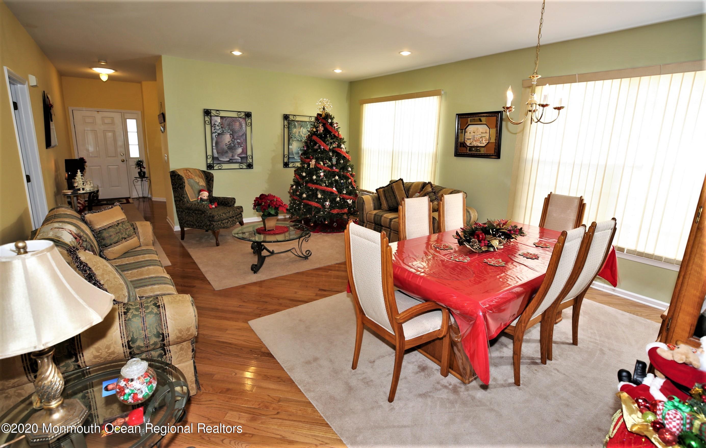 25 Byron Road Brick, NJ 08724 - Photo 8 of 35 a view of a dining room with furniture