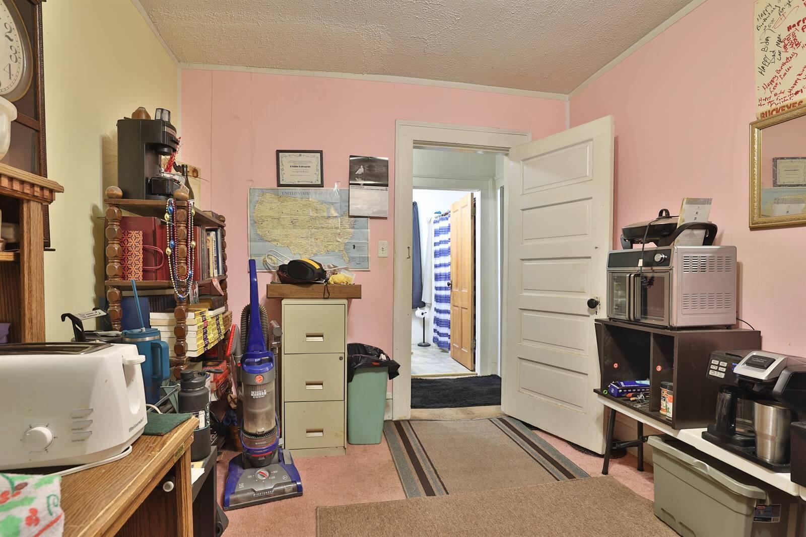 209 West Liberty Street Springfield, OH 45506 - Photo 16 of 24 016-Bedroom-2-Additional