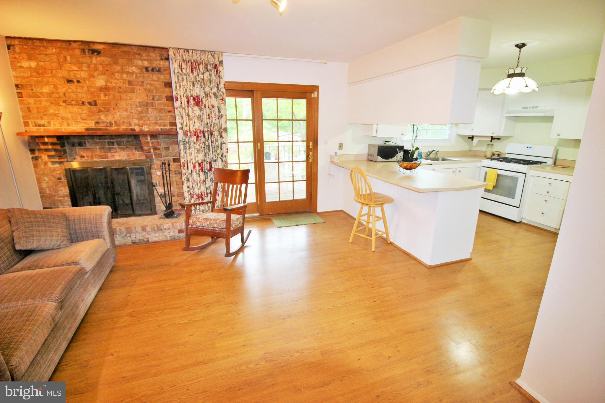 6743 Fordcrest Road Rosedale, MD 21237 - Photo 10 of 31 FRm open to kitchen