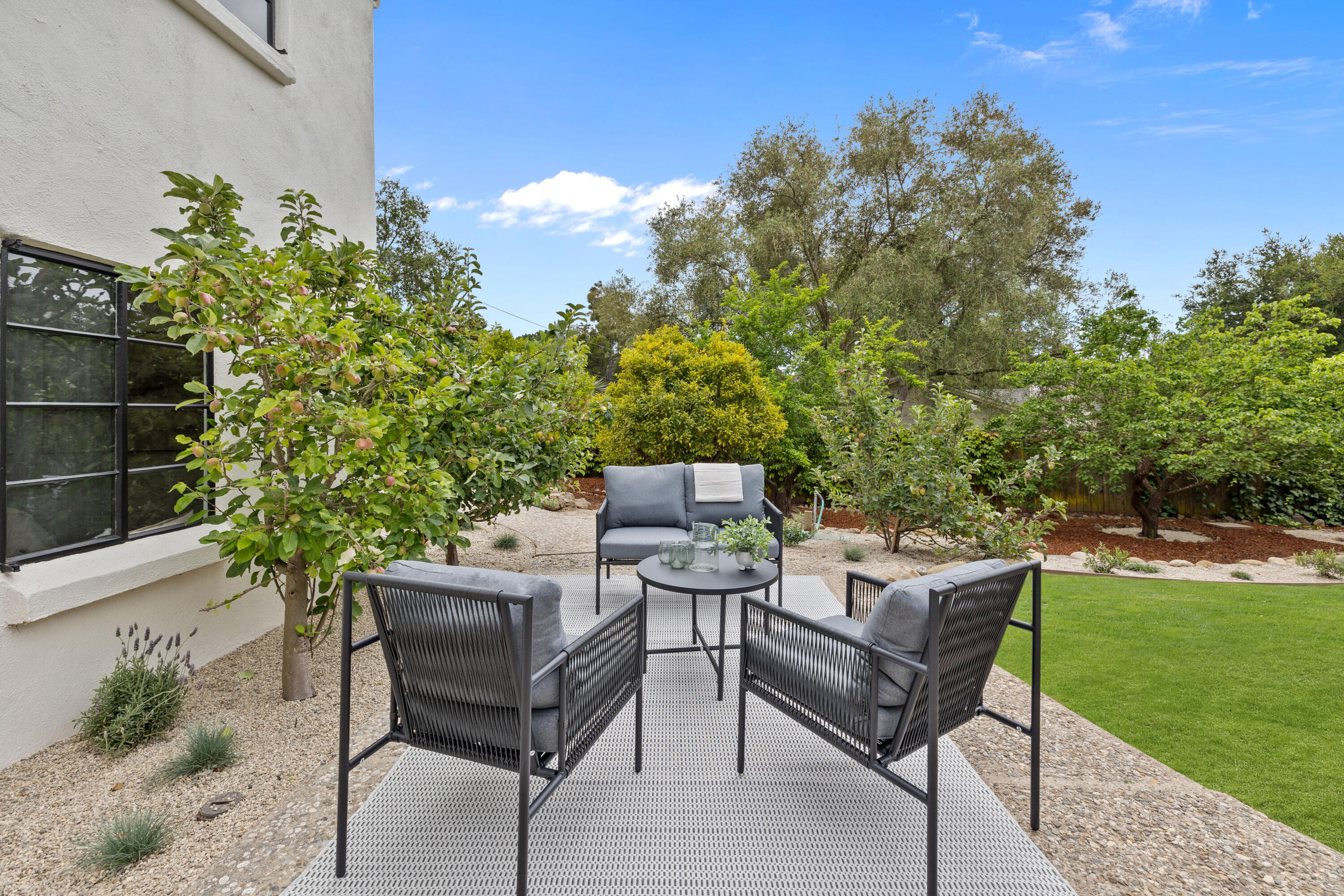 792 Chelham Way Santa Barbara, CA 93108 - Photo 22 of 47 Patio Detail