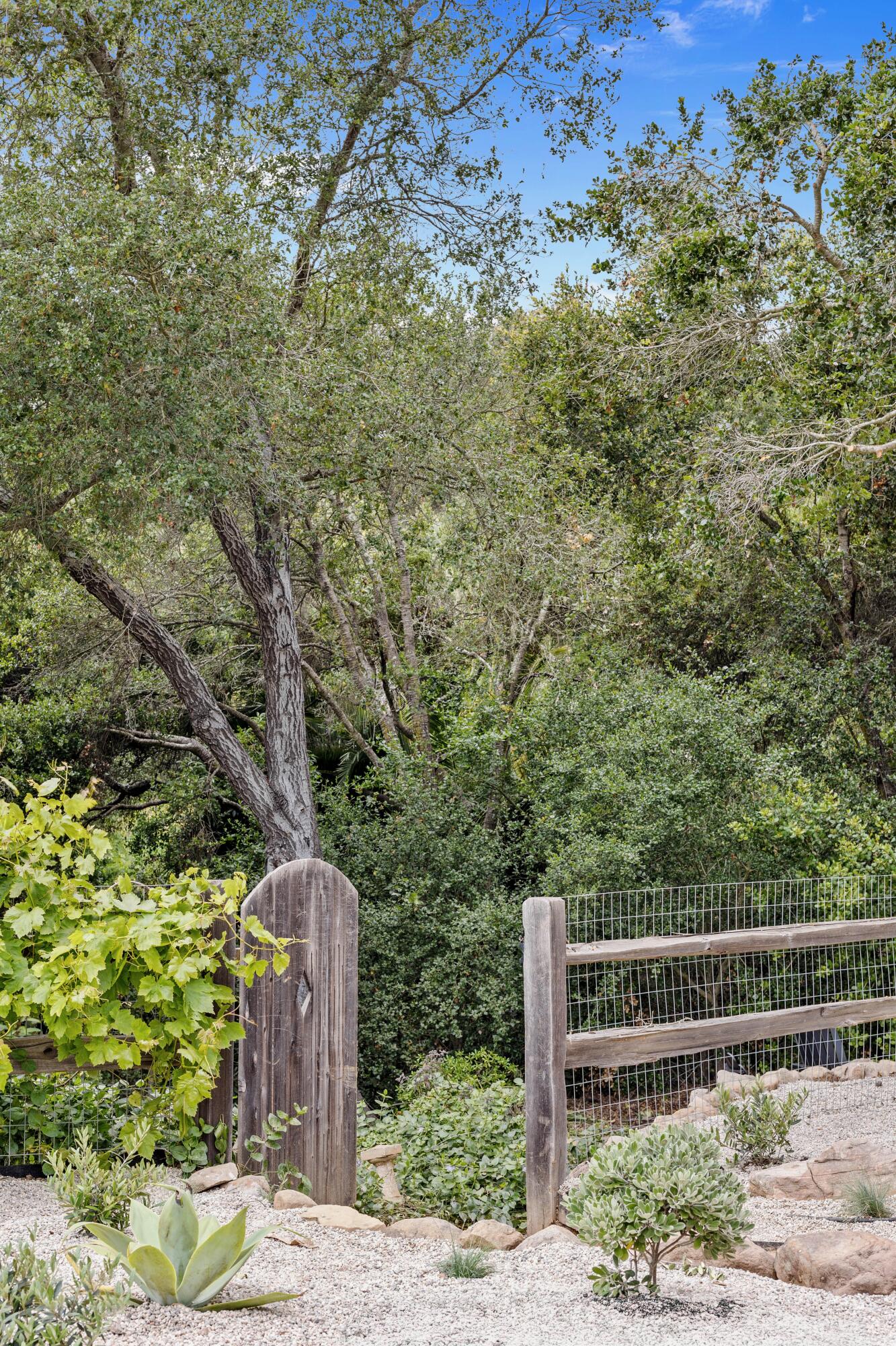 792 Chelham Way Santa Barbara, CA 93108 - Photo 24 of 47 Terrace Gate