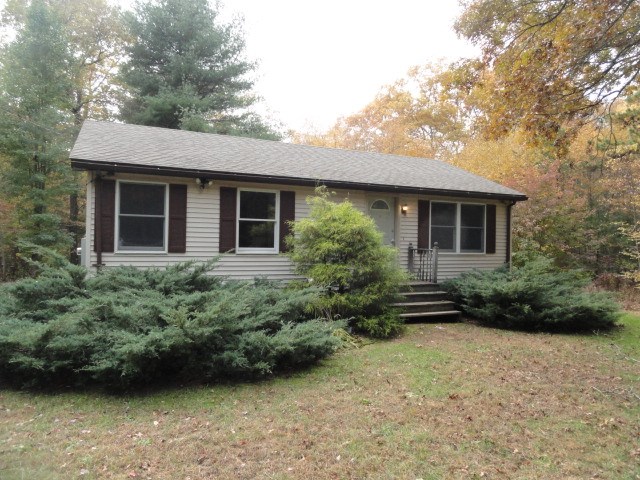 415 Spring Street Hopkinton, RI 02873 - Photo 3 of 26