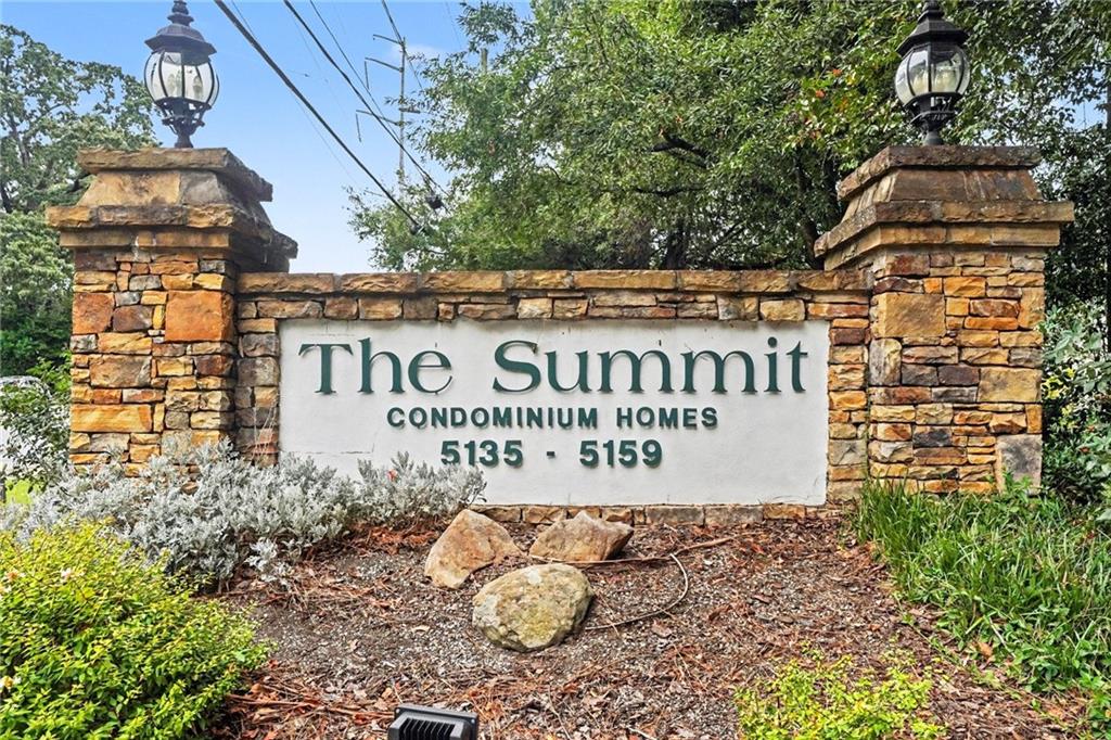 5157 Roswell Road, Unit 8 Sandy Springs, GA 30342 - Photo 2 of 28 Gallery Image 2