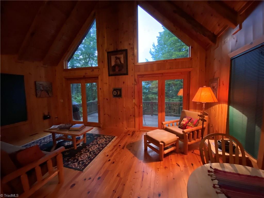 323 Doe Run Purlear, NC 28665 - Photo 2 of 10 Gallery Image 2