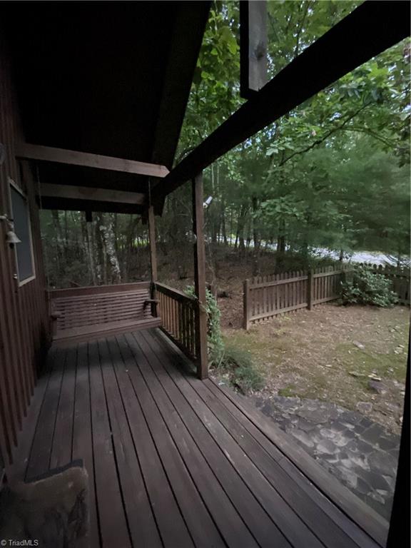 323 Doe Run Purlear, NC 28665 - Photo 9 of 10 Gallery Image 9